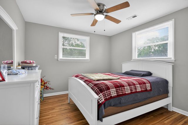 317 Lakeshore Dr, Mcminnville, TN 37110