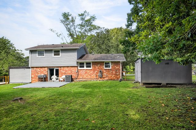 317 Lakeshore Dr, Mcminnville, TN 37110