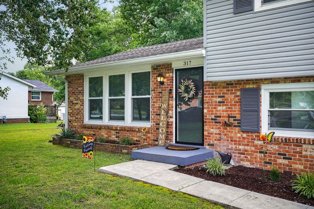 317 Lakeshore Dr, Mcminnville, TN 37110