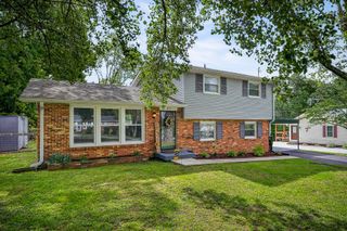317 Lakeshore Dr, Mcminnville, TN 37110