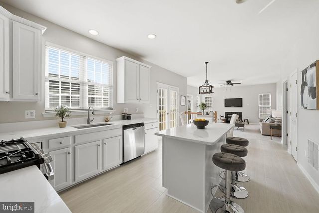 105 MEADOWBROOK CT SW, Leesburg, VA 20175