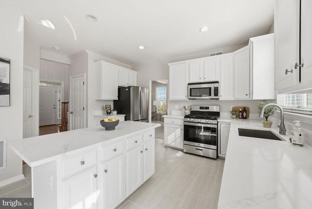 105 MEADOWBROOK CT SW, Leesburg, VA 20175