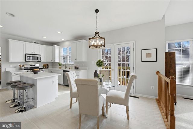 105 MEADOWBROOK CT SW, Leesburg, VA 20175