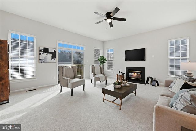 105 MEADOWBROOK CT SW, Leesburg, VA 20175