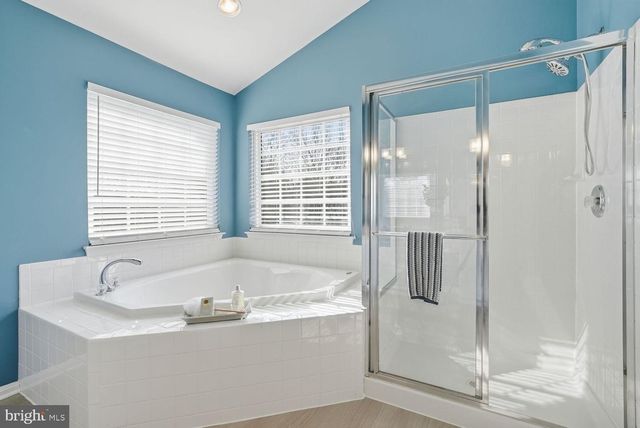 105 MEADOWBROOK CT SW, Leesburg, VA 20175