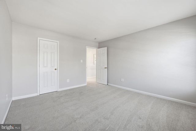 105 MEADOWBROOK CT SW, Leesburg, VA 20175