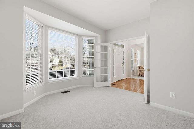 105 MEADOWBROOK CT SW, Leesburg, VA 20175