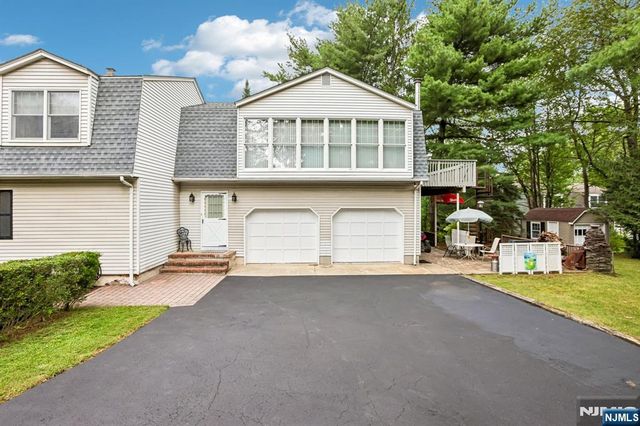488 Cedar Lane, Paramus, NJ 07652