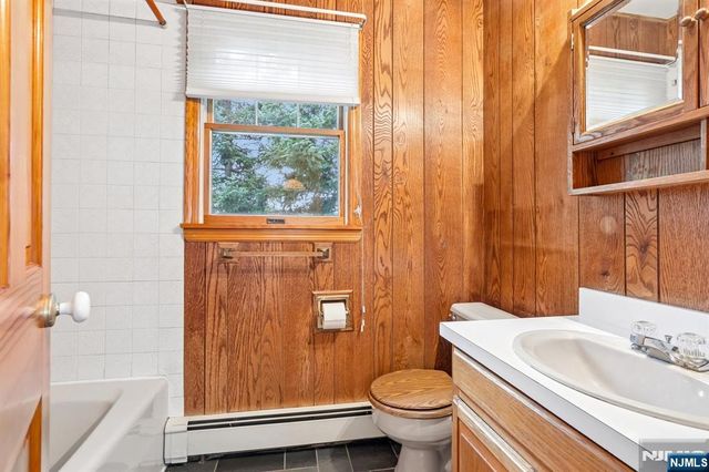 488 Cedar Lane, Paramus, NJ 07652