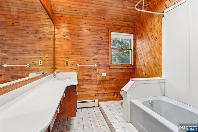 488 Cedar Lane, Paramus, NJ 07652