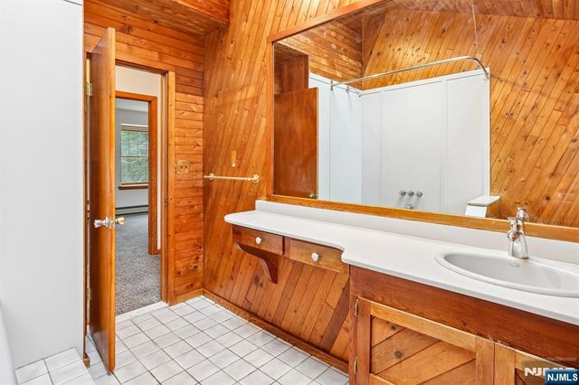 488 Cedar Lane, Paramus, NJ 07652