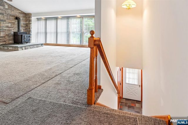 488 Cedar Lane, Paramus, NJ 07652