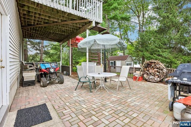 488 Cedar Lane, Paramus, NJ 07652