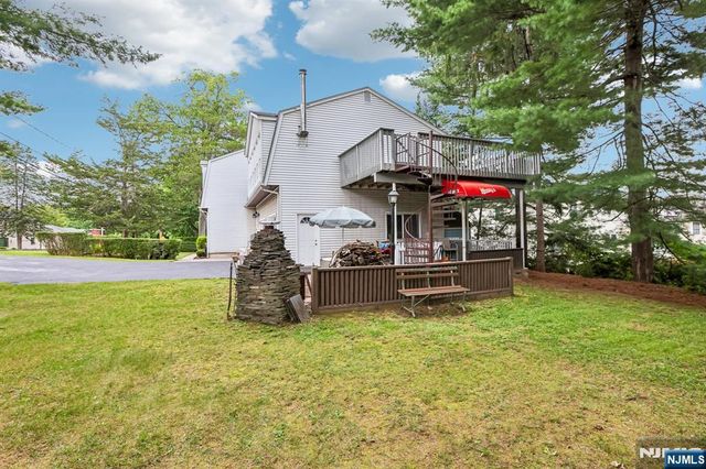 488 Cedar Lane, Paramus, NJ 07652