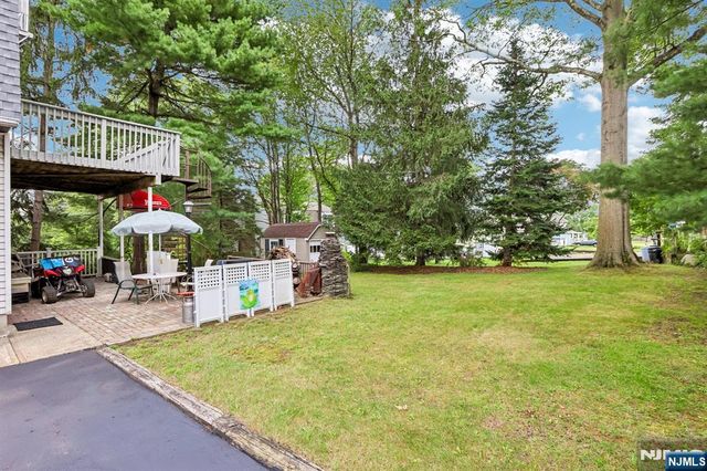 488 Cedar Lane, Paramus, NJ 07652