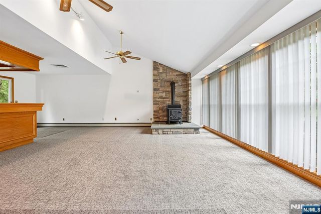 488 Cedar Lane, Paramus, NJ 07652