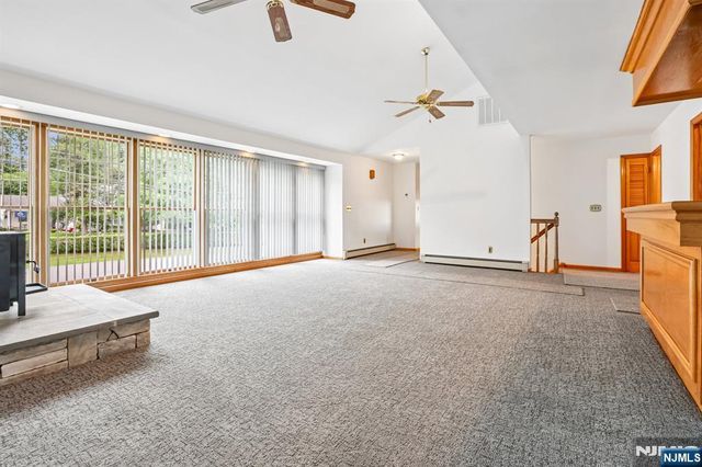 488 Cedar Lane, Paramus, NJ 07652