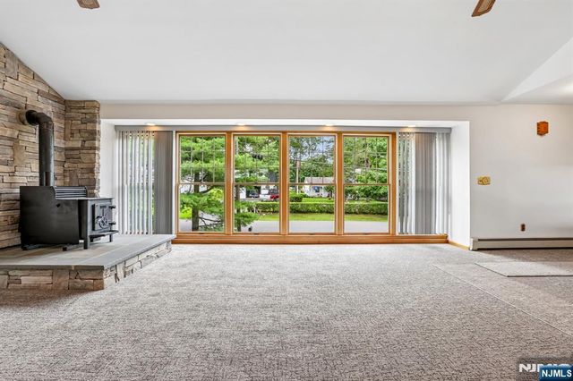 488 Cedar Lane, Paramus, NJ 07652