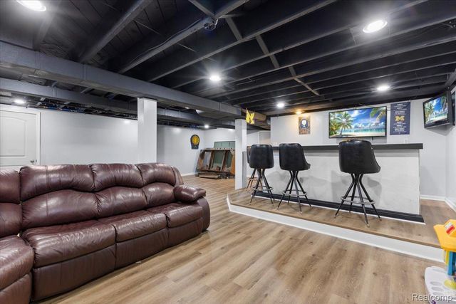 35324 Weideman Street, Clinton Charter Township, MI 48035