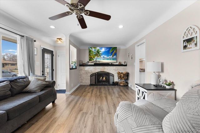 35324 Weideman Street, Clinton Charter Township, MI 48035