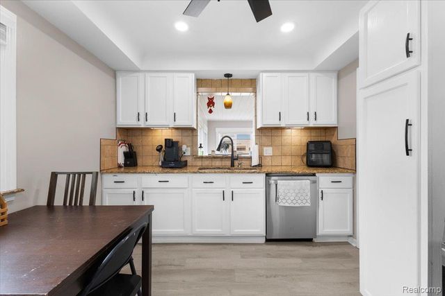 35324 Weideman Street, Clinton Charter Township, MI 48035