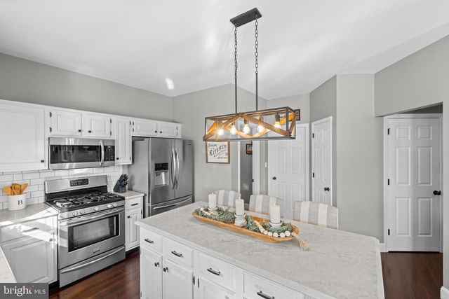 138 COBBLESTONE DR, Gilbertsville, PA 19525