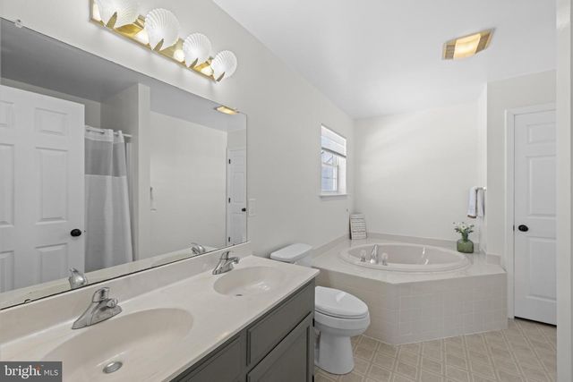 138 COBBLESTONE DR, Gilbertsville, PA 19525