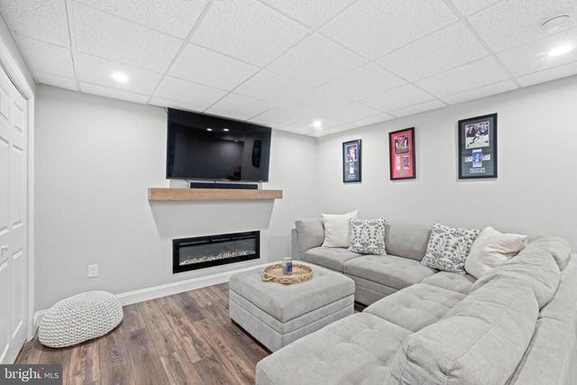 138 COBBLESTONE DR, Gilbertsville, PA 19525