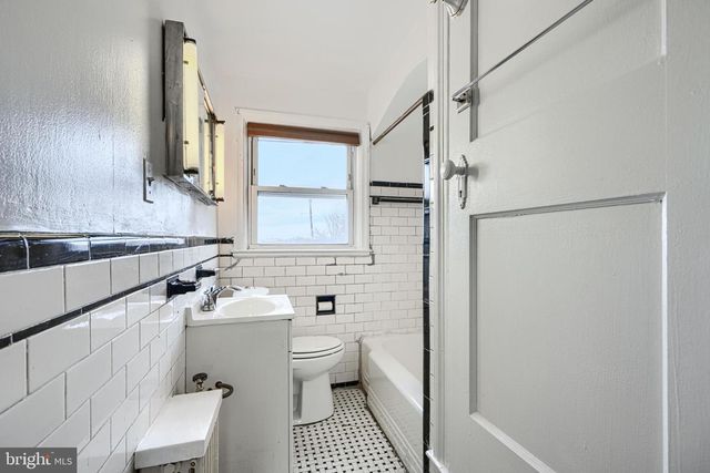 1302 EDISON HWY, Baltimore, MD 21213