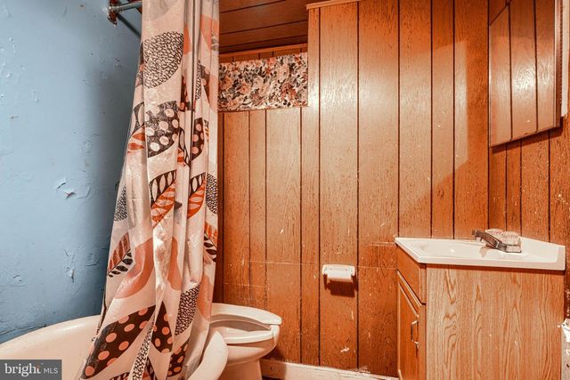 1302 EDISON HWY, Baltimore, MD 21213