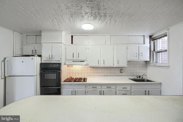 1302 EDISON HWY, Baltimore, MD 21213