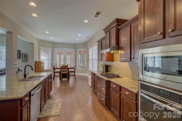 16518 Governors Club Court, Charlotte, NC 28278