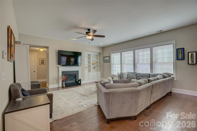 16518 Governors Club Court, Charlotte, NC 28278