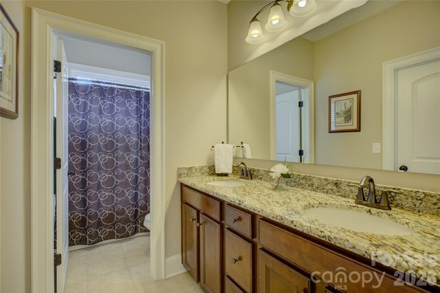 16518 Governors Club Court, Charlotte, NC 28278