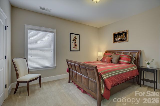 16518 Governors Club Court, Charlotte, NC 28278