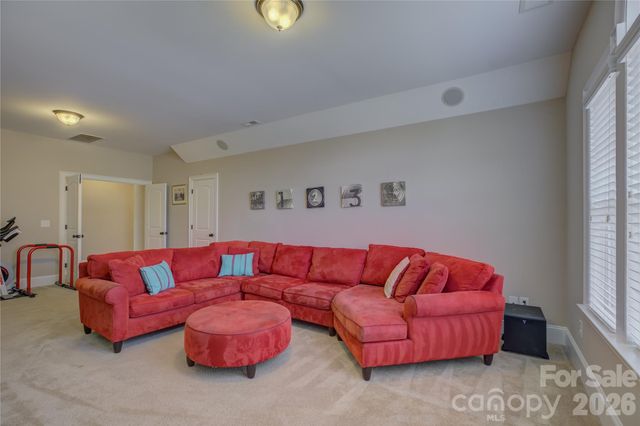16518 Governors Club Court, Charlotte, NC 28278