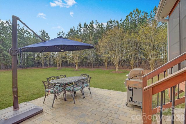 16518 Governors Club Court, Charlotte, NC 28278