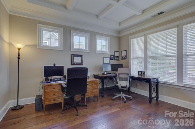 16518 Governors Club Court, Charlotte, NC 28278