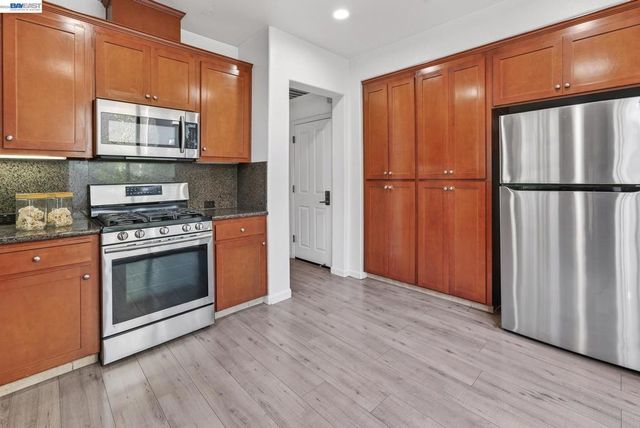 9831 Belladonna Dr, San Ramon, CA 94582