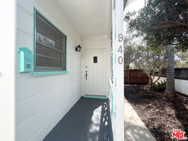 940 Milwood Avenue, Los Angeles, CA 90291