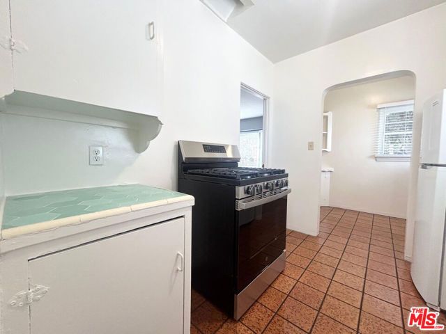940 Milwood Avenue, Los Angeles, CA 90291