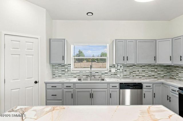 646 Snow Road 2, Las Cruces, NM 88005