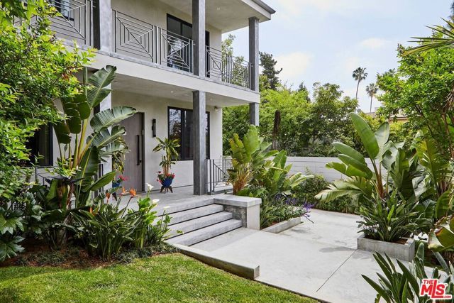 1724 N Sierra Bonita Avenue, Los Angeles, CA 90046