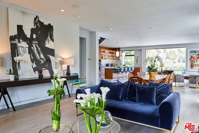 1724 N Sierra Bonita Avenue, Los Angeles, CA 90046