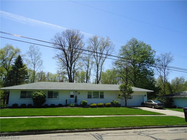 166 W Garwood Drive, Tallmadge, OH 44278