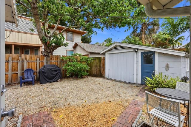 608 KIRKWOOD TERRACE N, St Petersburg, FL 33701