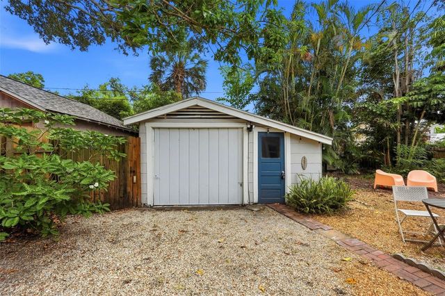 608 KIRKWOOD TERRACE N, St Petersburg, FL 33701