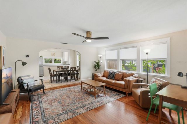608 KIRKWOOD TERRACE N, St Petersburg, FL 33701