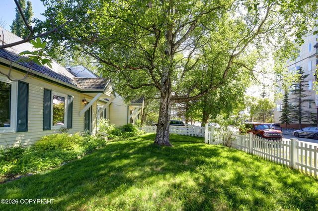 1215 W 8th Avenue, Anchorage, AK 99501