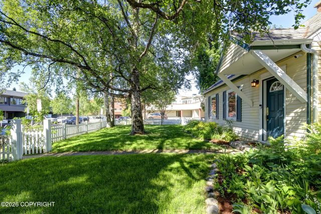 1215 W 8th Avenue, Anchorage, AK 99501